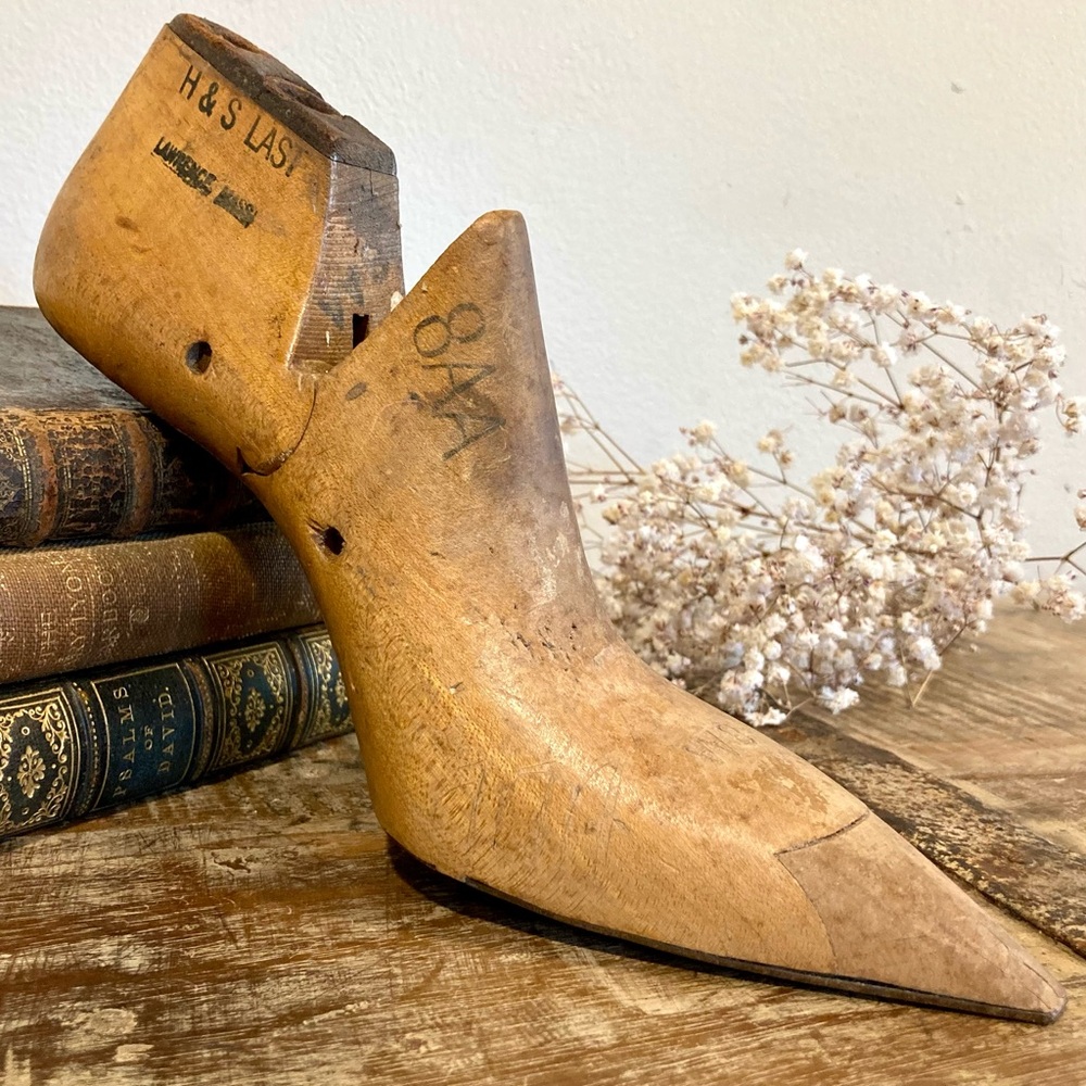 Vintage Wood & Metal Cobbler Tool Shoe Last Size 8AA H&S Last Lawrence Mass